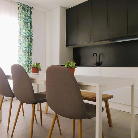 Apartamentos Munoz Fornell 2 ชิกลานา เด ลา ฟรอนเตรา ภายนอก รูปภาพ
