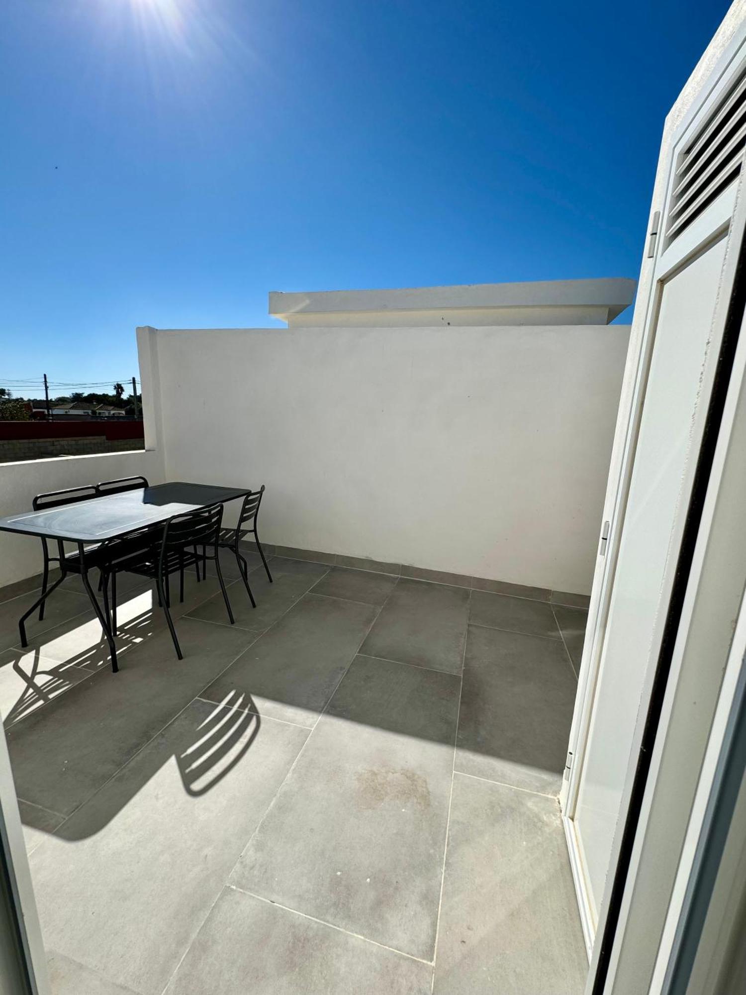 Apartamentos Munoz Fornell 2 ชิกลานา เด ลา ฟรอนเตรา ภายนอก รูปภาพ